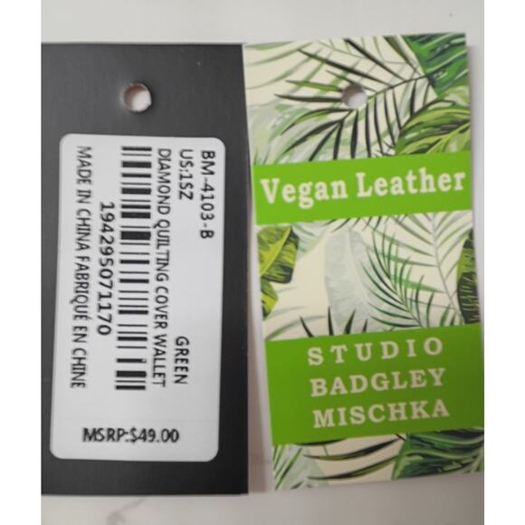 BADGLEY MISCHKA Turquoise Diamond Quilted Wallet - NEW - Picture 5 of 5